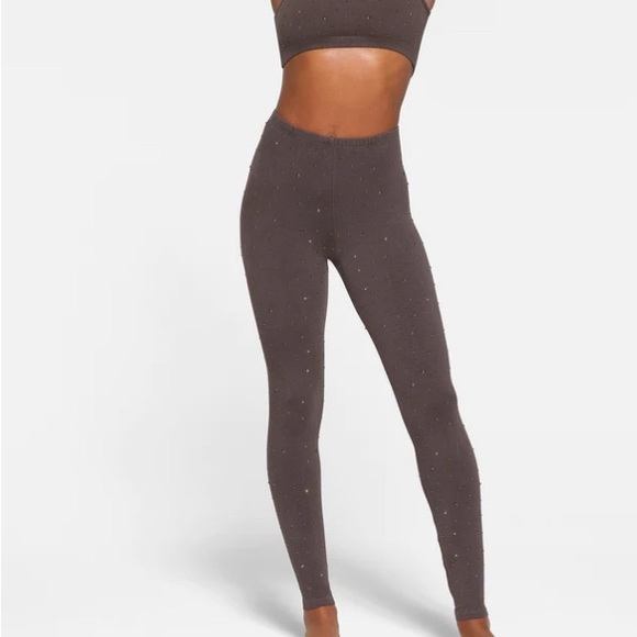 Skims rhinestone leggings BRAND NEW size S grey chalk - Picture 2 of 2